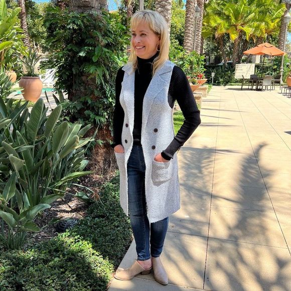 Love Tree Sweaters - Long Sweater Vest Heather Gray Grey Open Front Pockets Cozy Soft Sleeveless